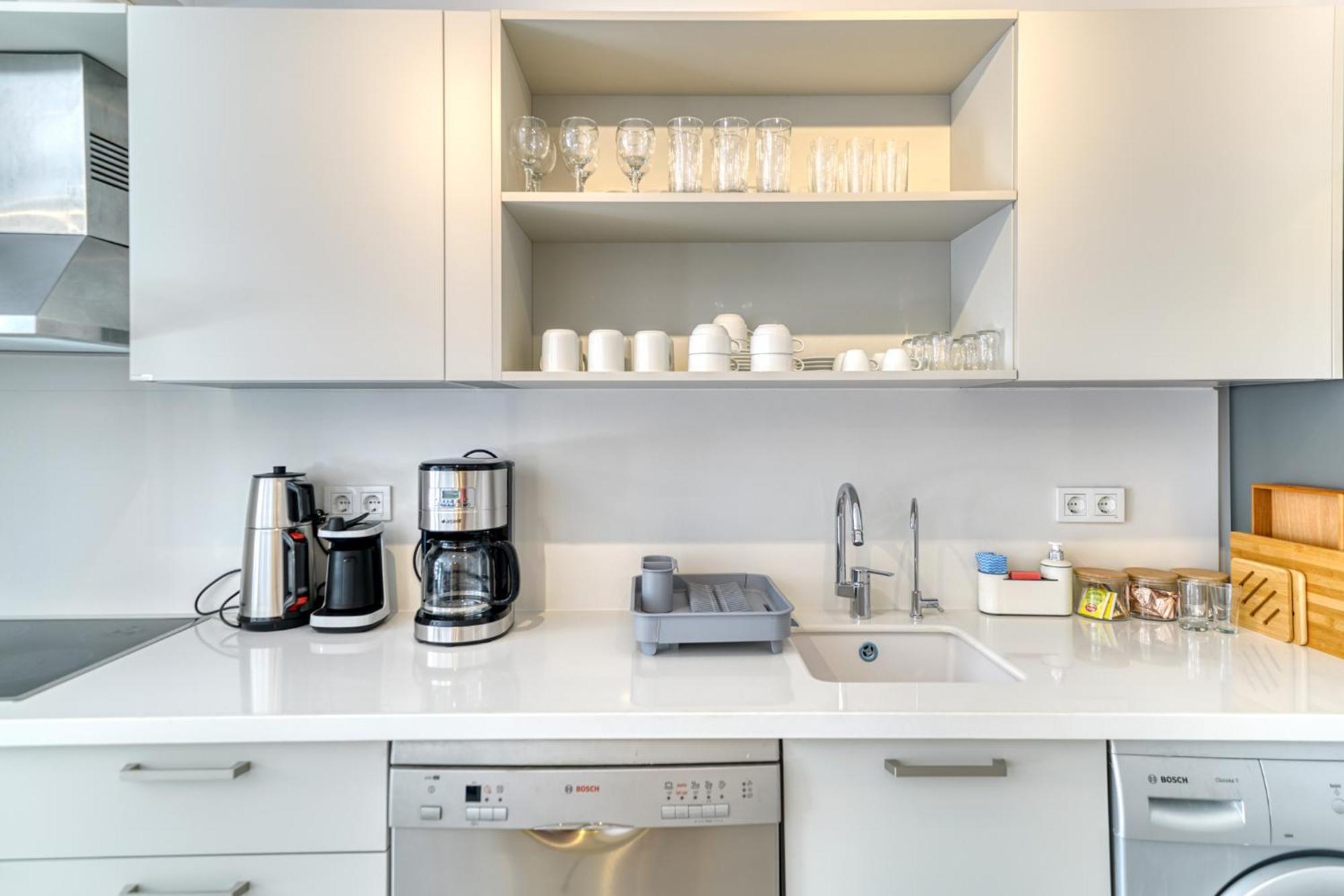 Bluenook Suites كاس المظهر الخارجي الصورة