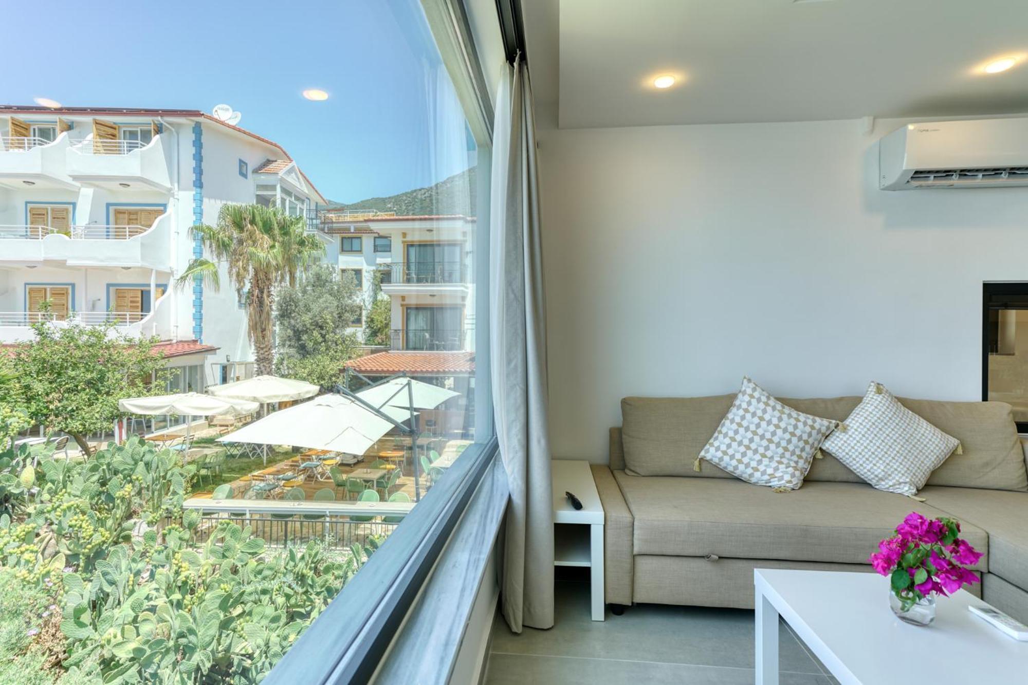 Bluenook Suites كاس المظهر الخارجي الصورة