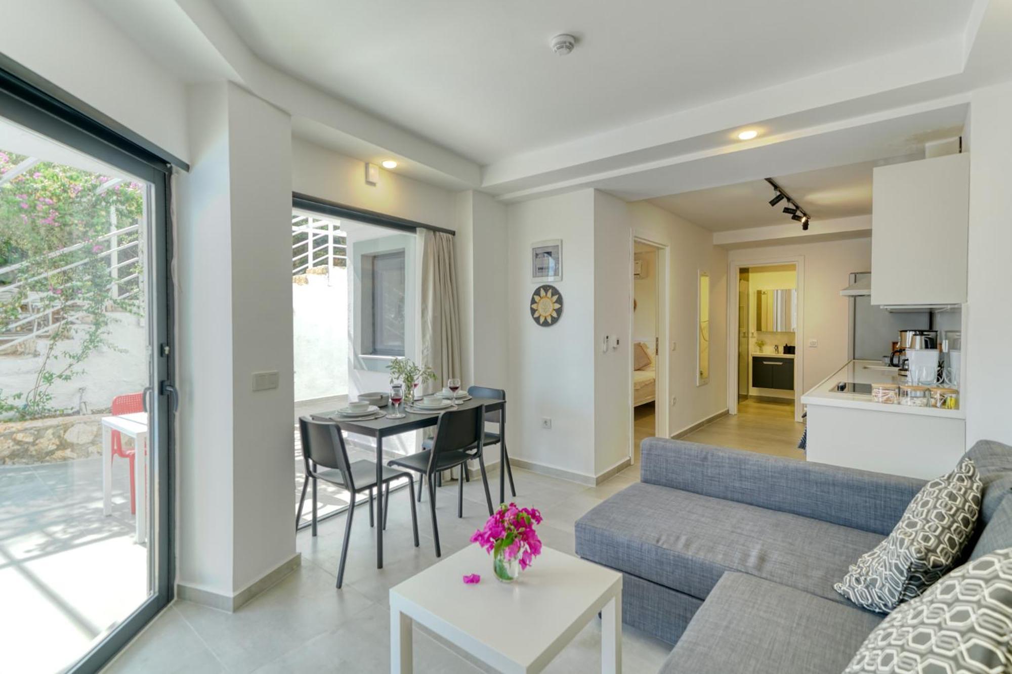 Bluenook Suites كاس المظهر الخارجي الصورة